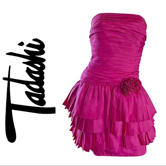 Tadashi Shoji Dresses & Skirts - Vintage TADASHI fuschia taffeta strapless dress